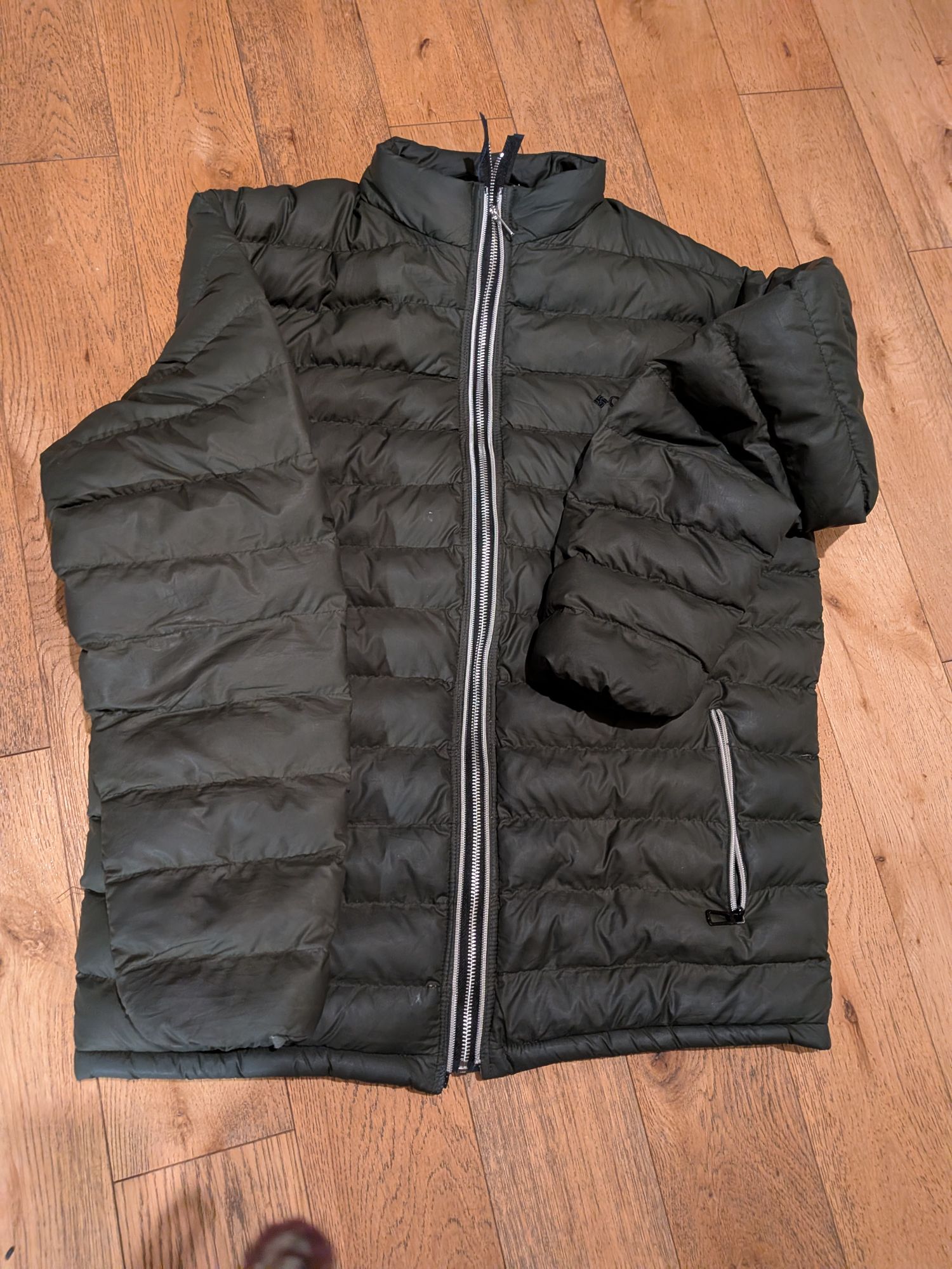 Piggyback zip sewn in place