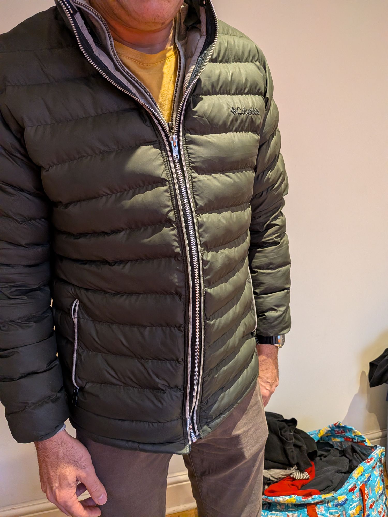 Piggyback zip mend on a jacket