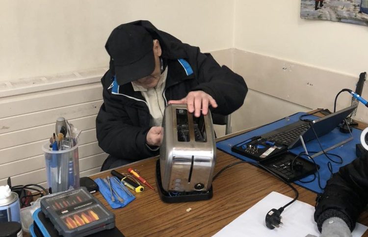 Join Ealing’s Electrical Repair Volunteer&nbsp;Team